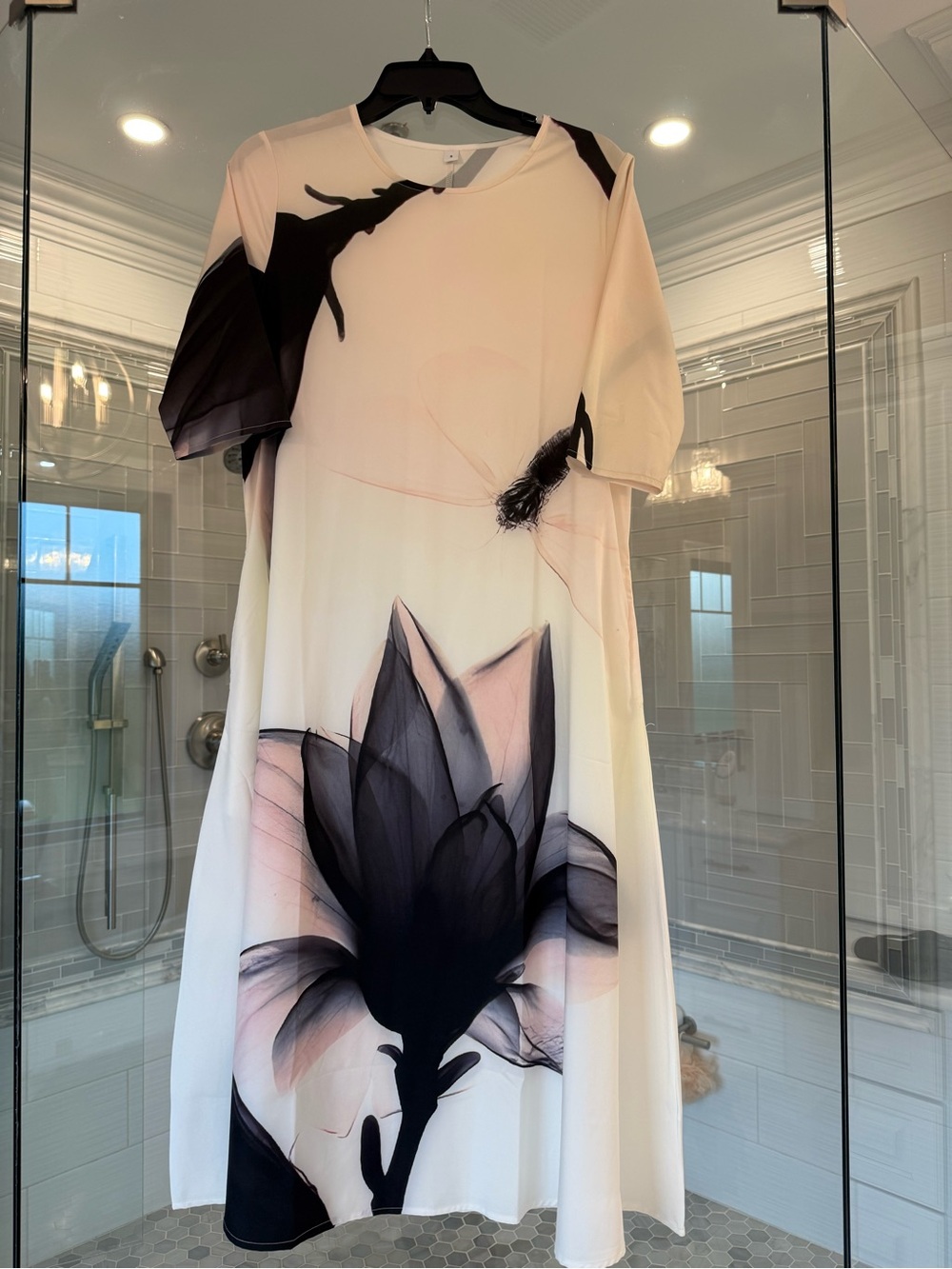 Abstract Floral Midi Dress in White and Black